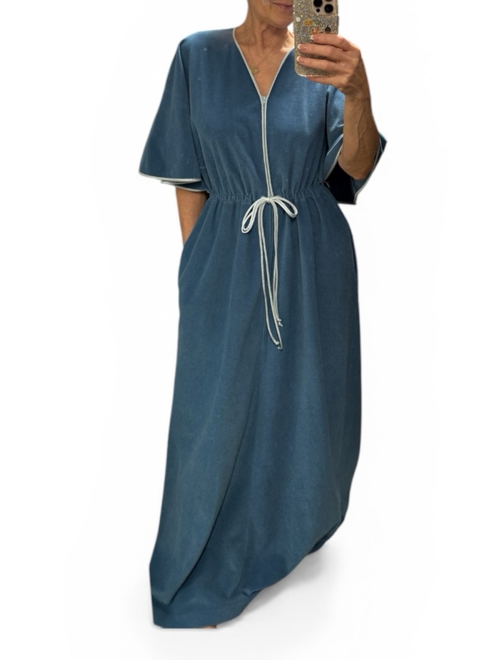 1970’s Vanity Fair Periwinkle Blue Maxi House Coat with Butterfly Sleeves - Picture 4 of 17